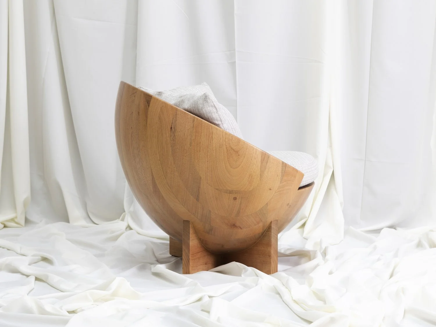 Sanctuary Lounge chair - 3.jpg