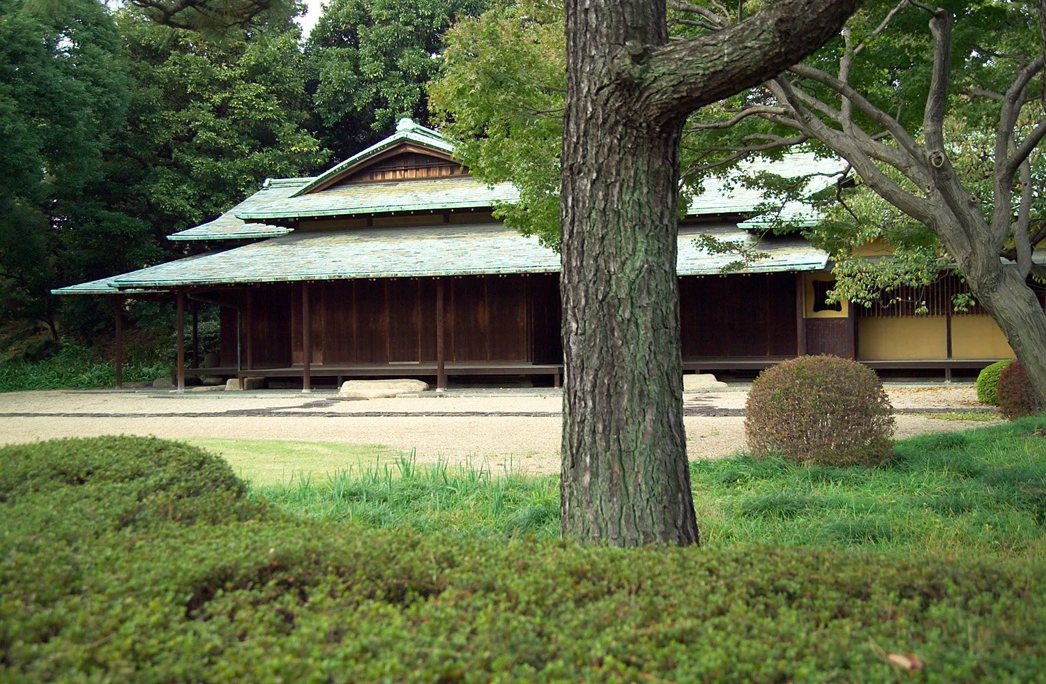 Tokyo Imperial Palace - 18.jpg