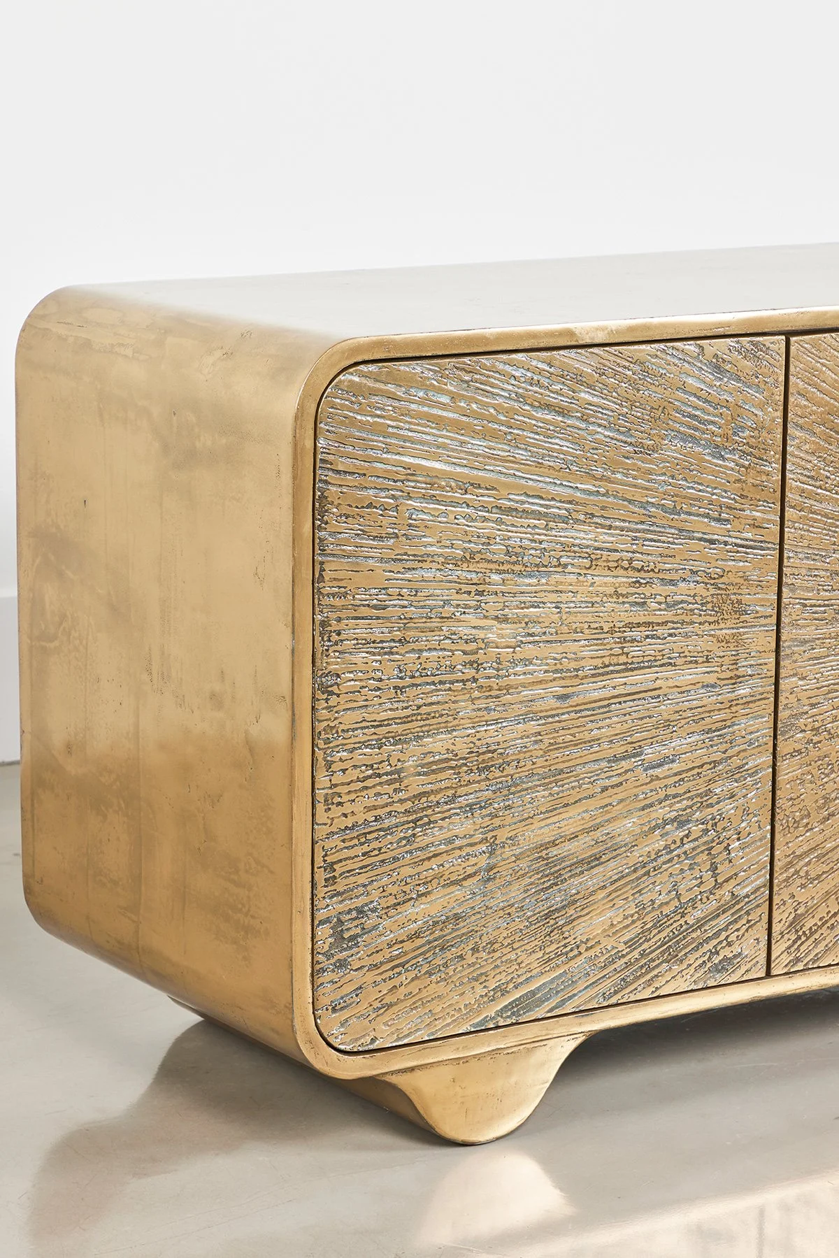 Casino Credenza - 2.jpg