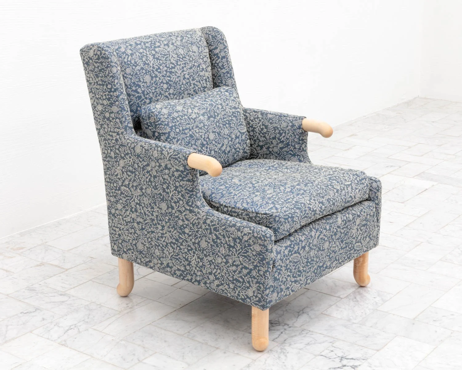 Canett Club Chair - 4.jpg