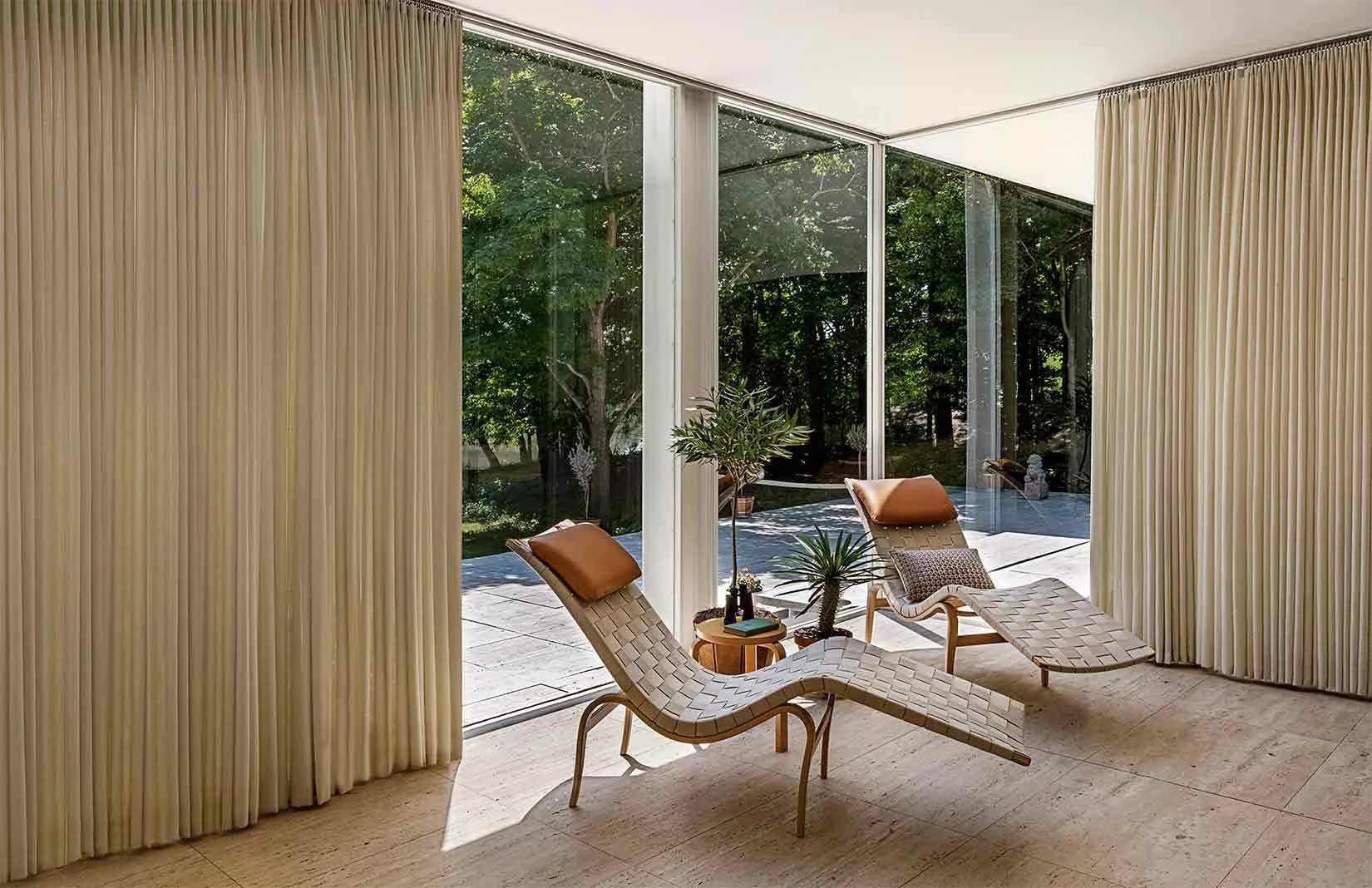 Farnsworth House - 11.jpg