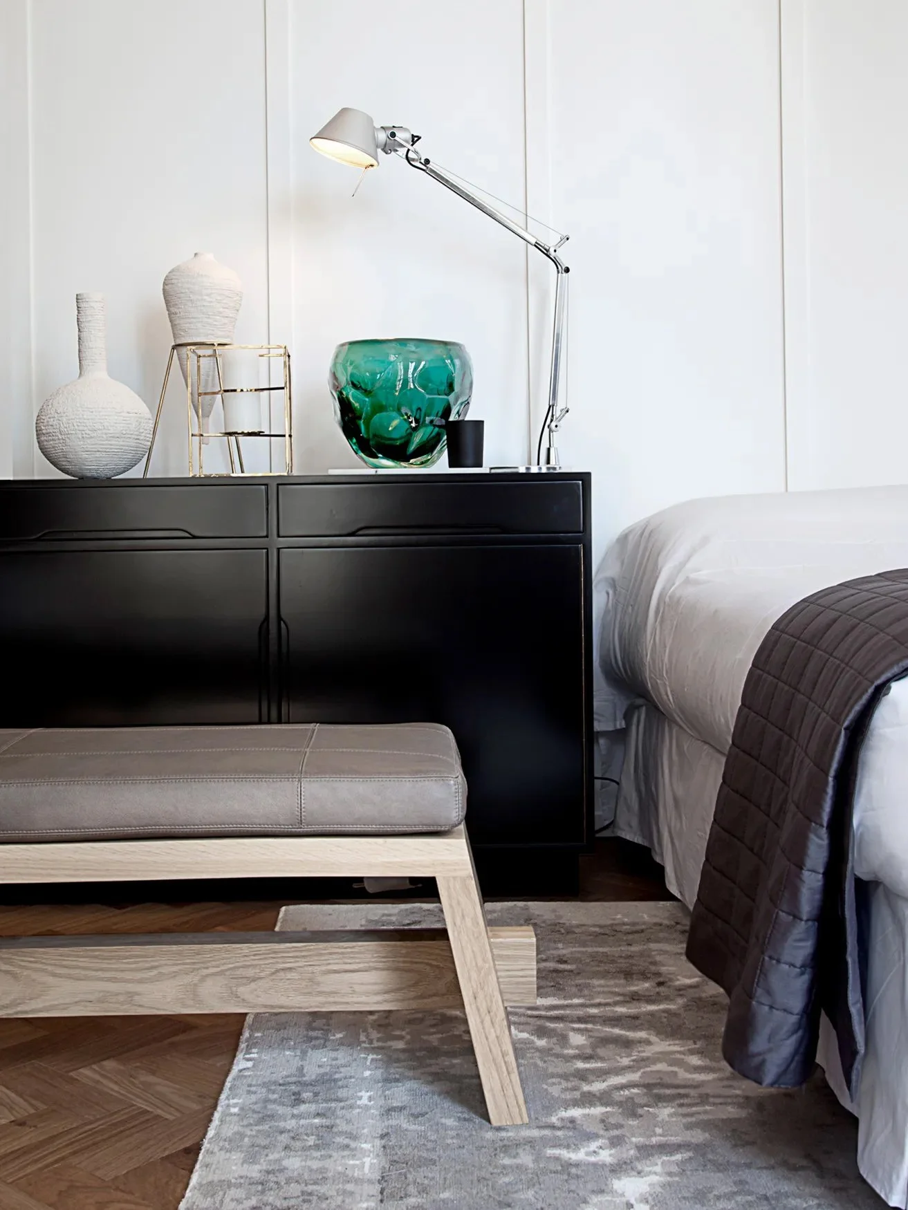 Bench Bed - 2.jpg