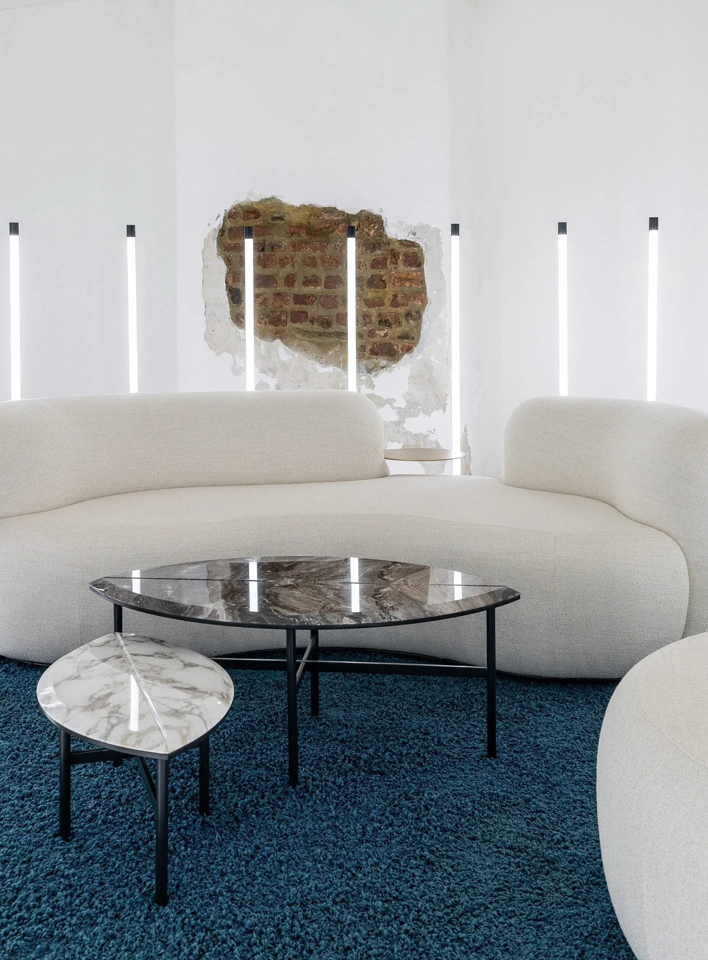 Tateyama Sofa - 5.jpg
