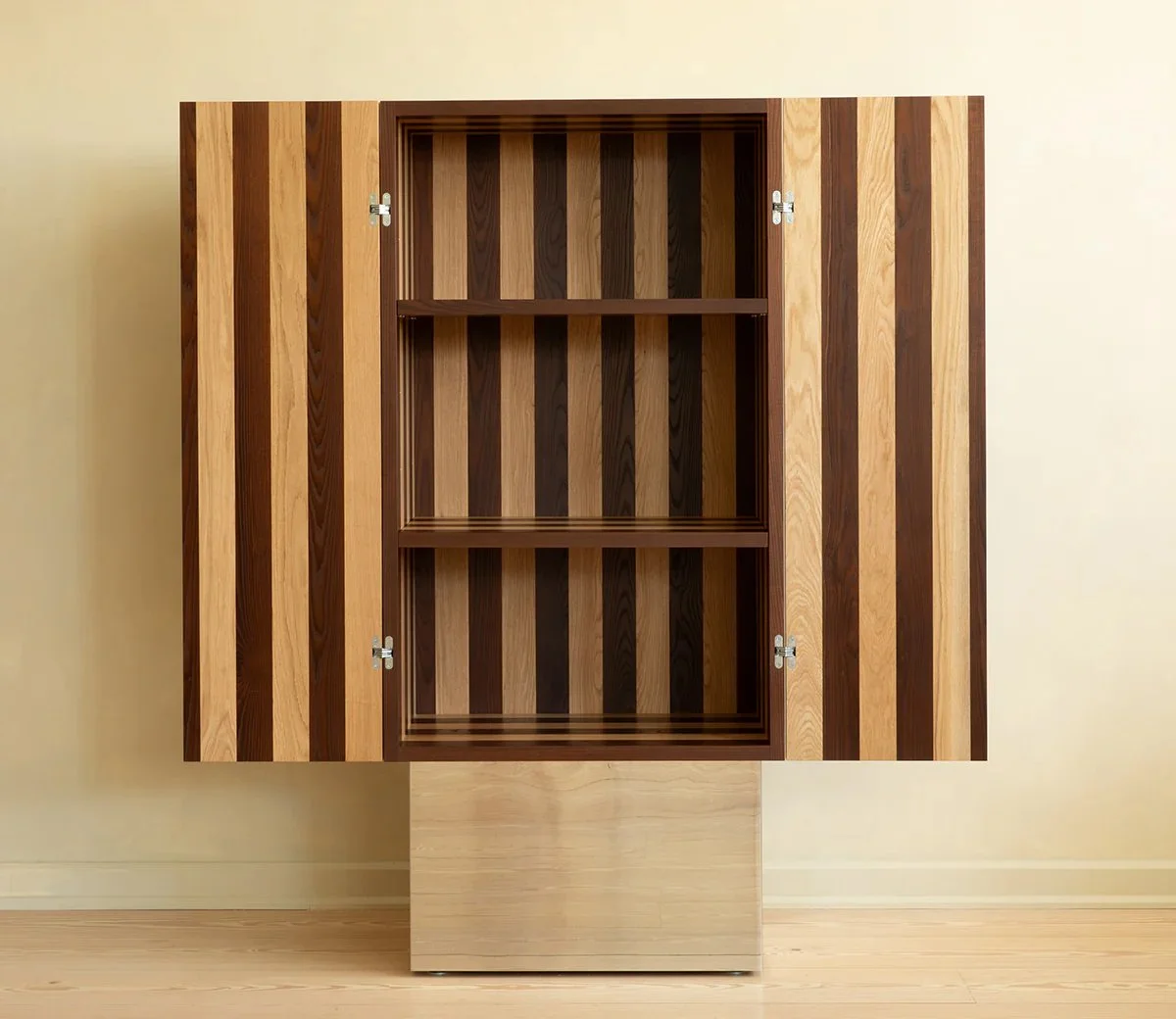 Cooperage cabinet - 5.jpg