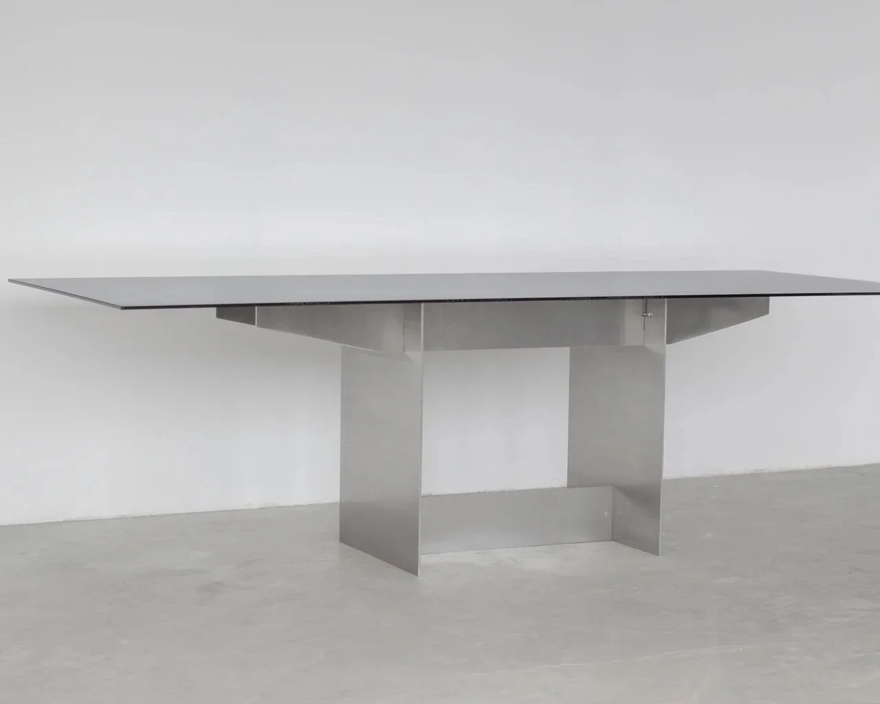 Pillar Table - 3.jpg