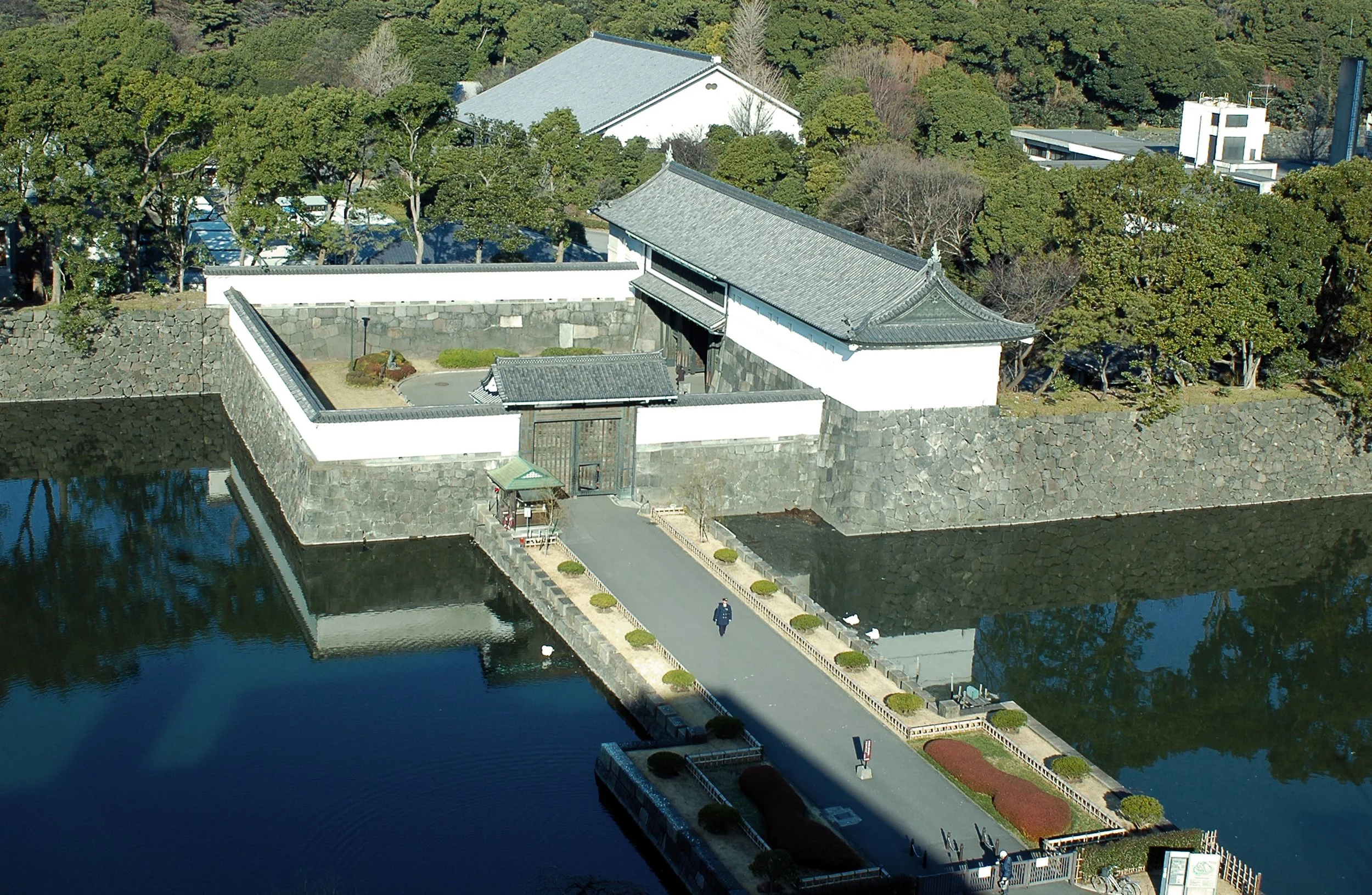 Tokyo Imperial Palace - 16.jpg