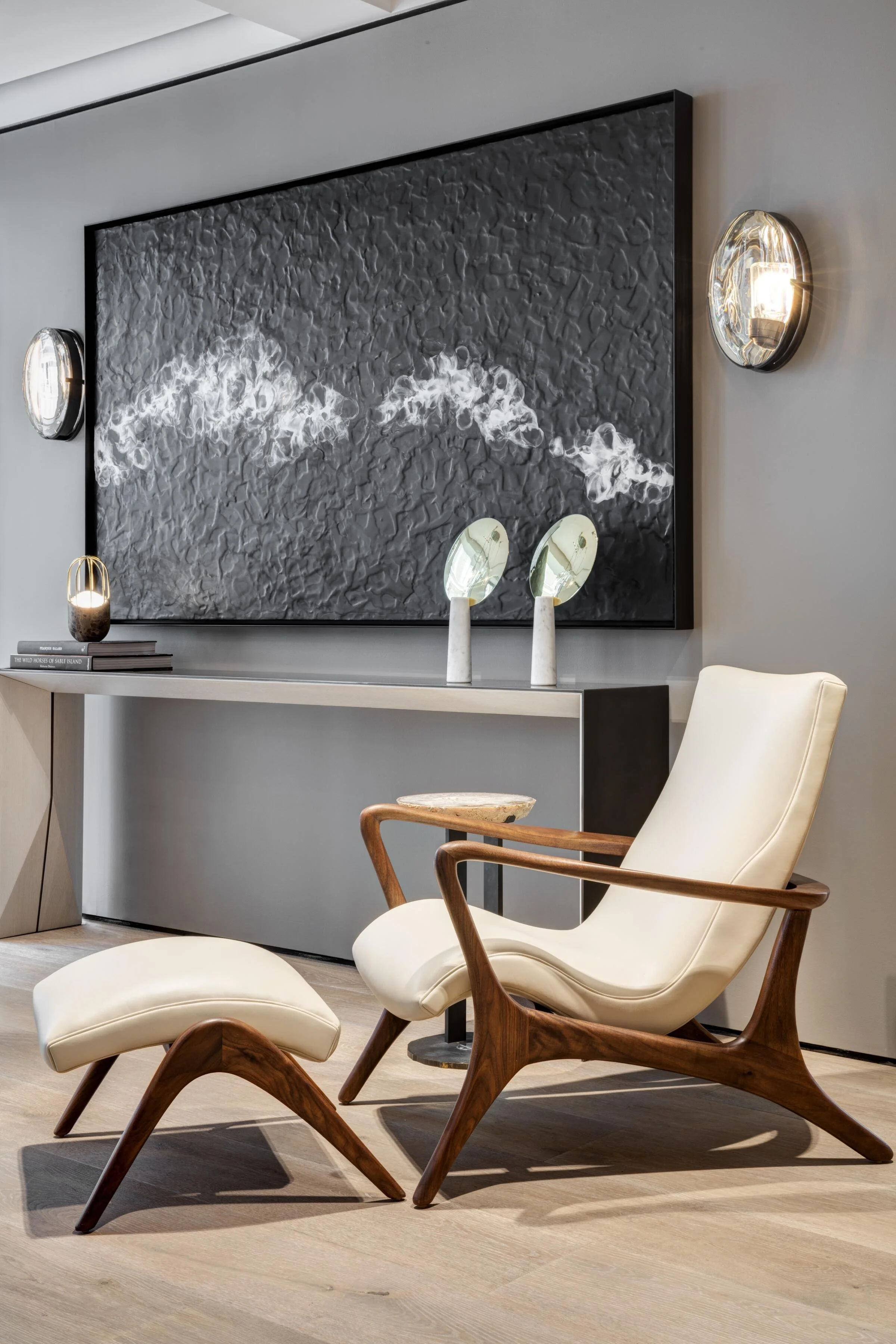 Contour Low Back Lounge Chair - 5.jpg