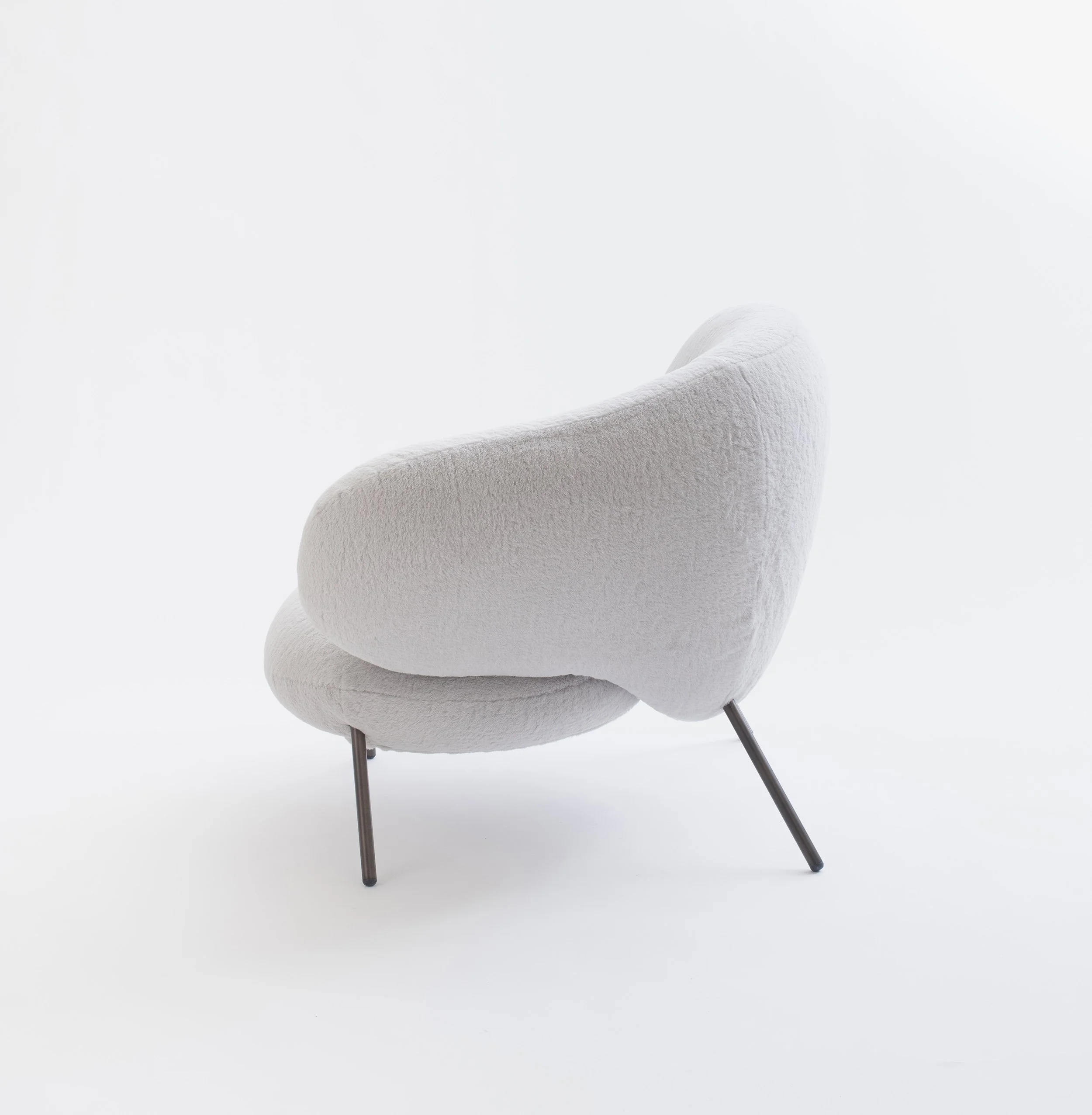 Dumbo Lounge Chair - 4.jpg