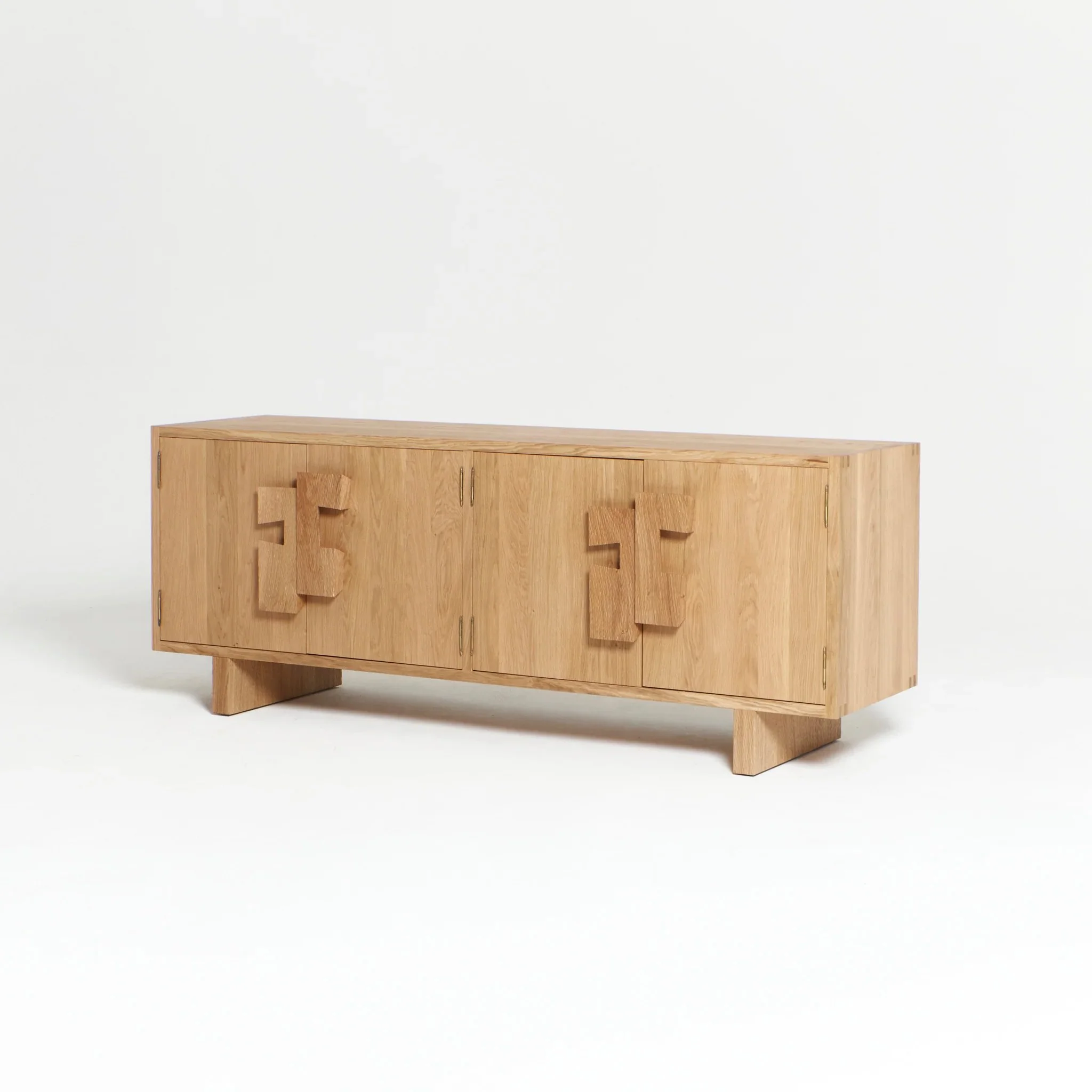 Douro Credenza - 1.jpg