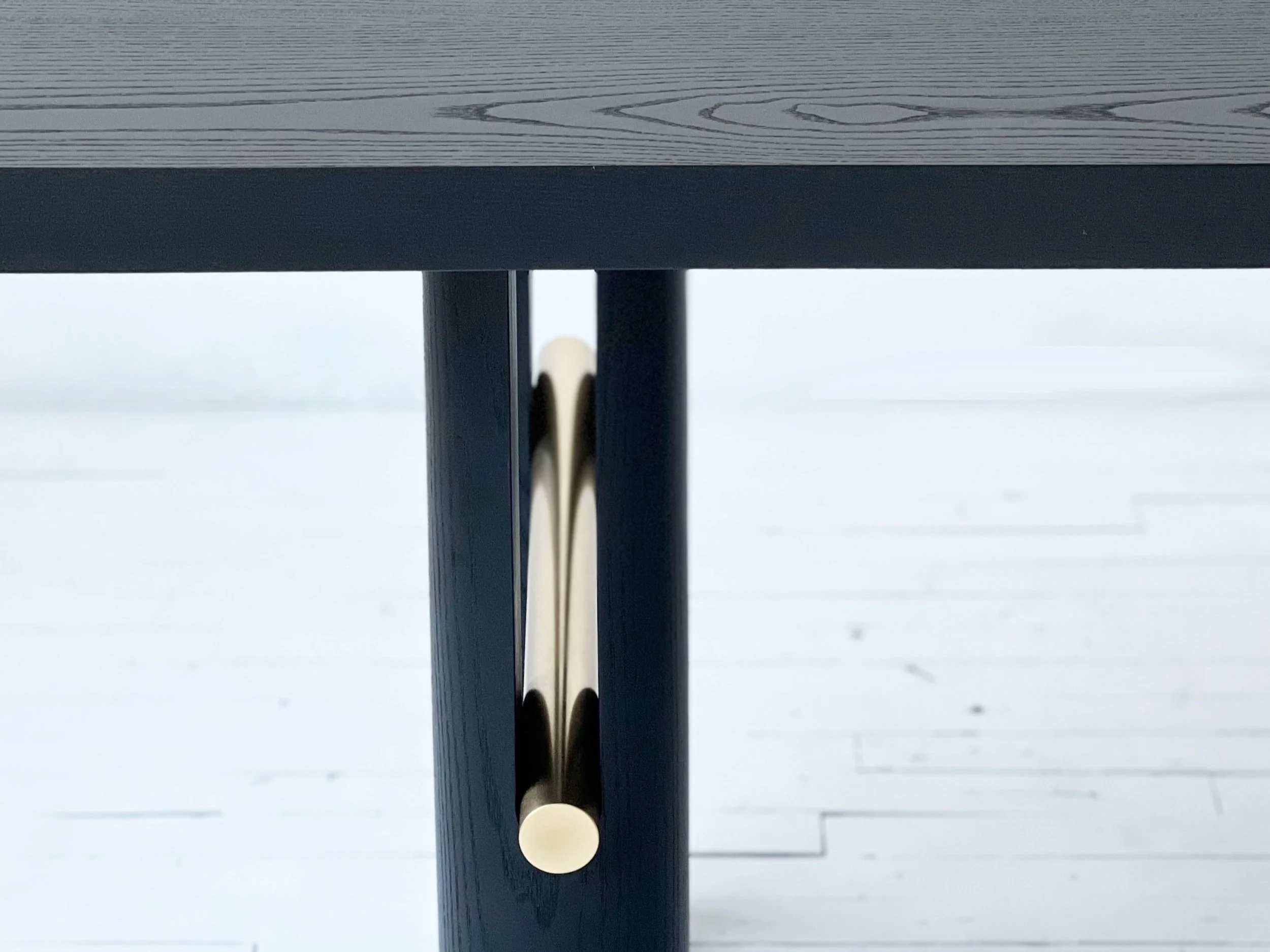 Loup Dining Table - 2.jpg