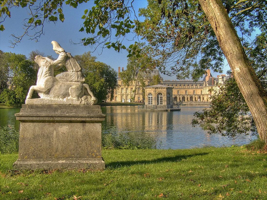Chateau de Fontainebleau - 37.jpg