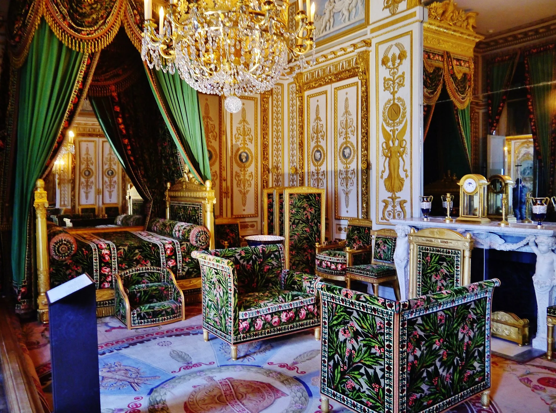 Chateau de Fontainebleau - 24.jpg