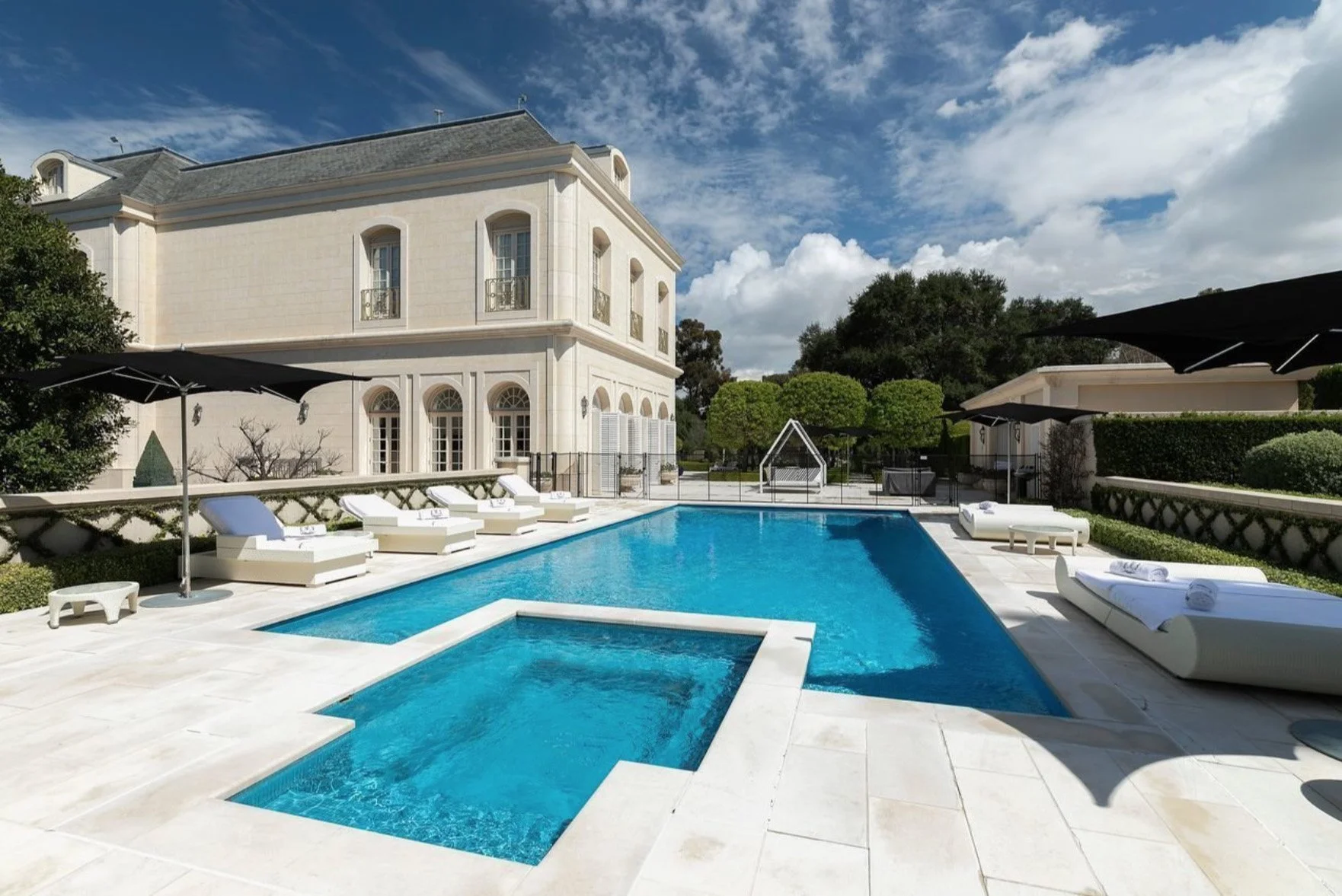 The Manor - 13.jpg