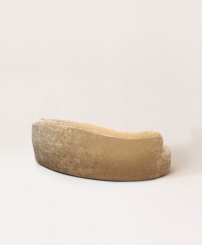 MANTA Sofa - 4.jpg