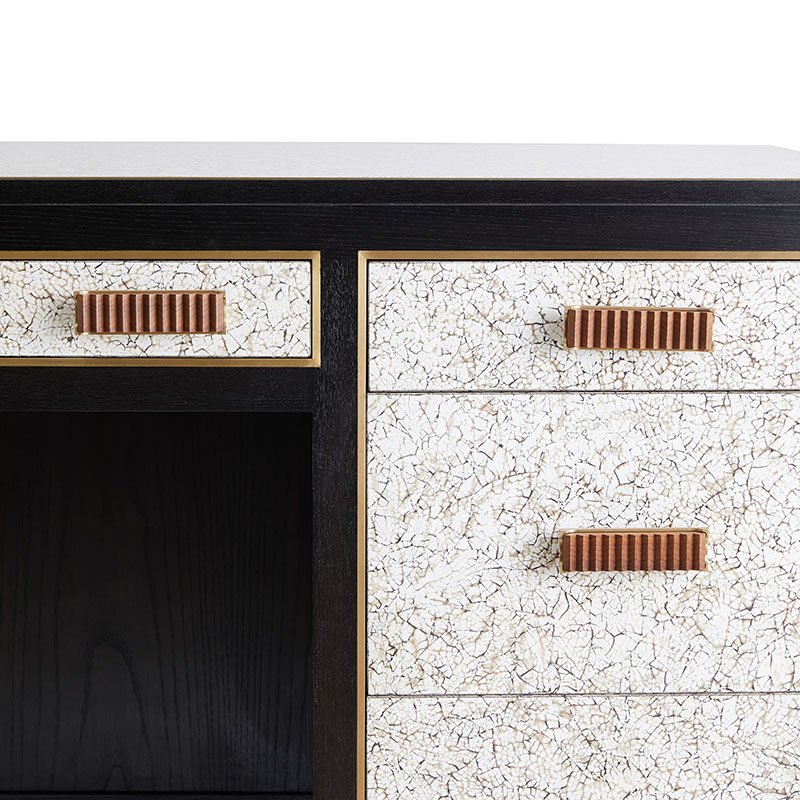 Abuelo Desk - 3.jpg