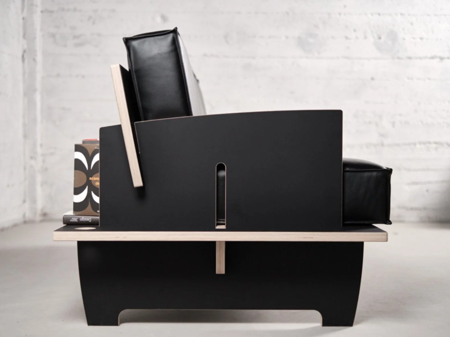 FIVE BLACK SOFA - 4.jpg