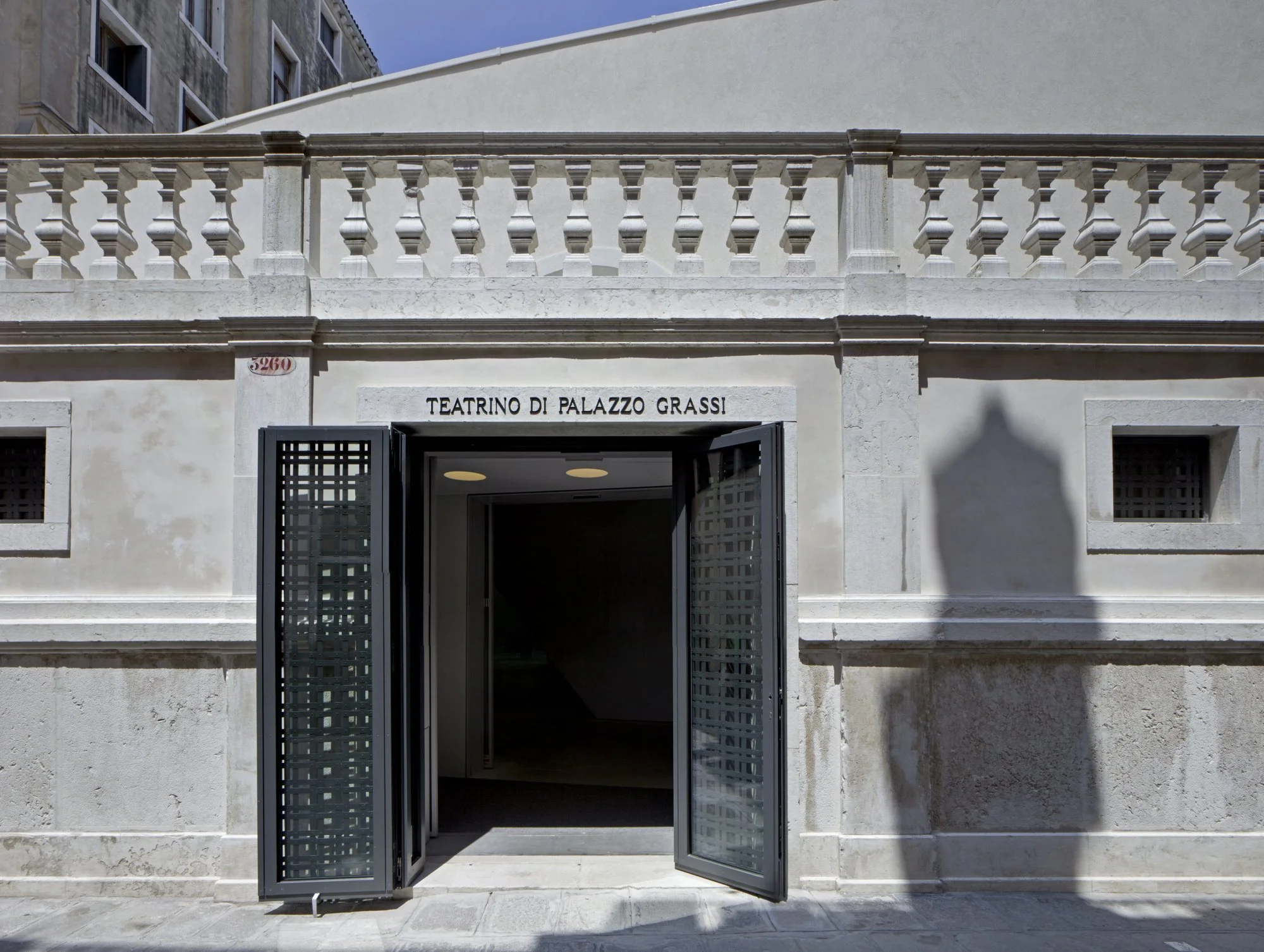 Palazzo Grassi - 14.jpg