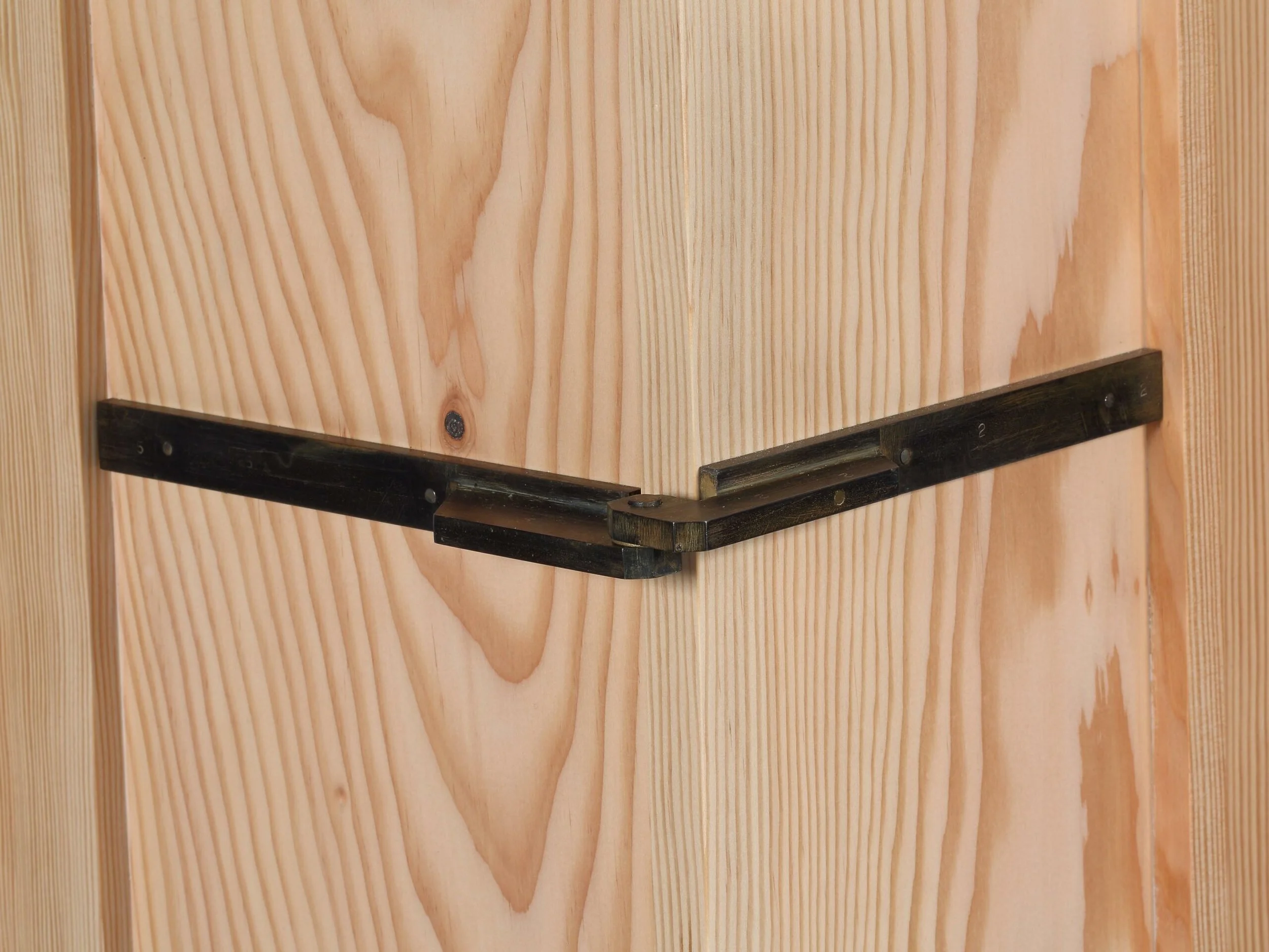 DOUGLAS FIR CABINET - 4.jpg
