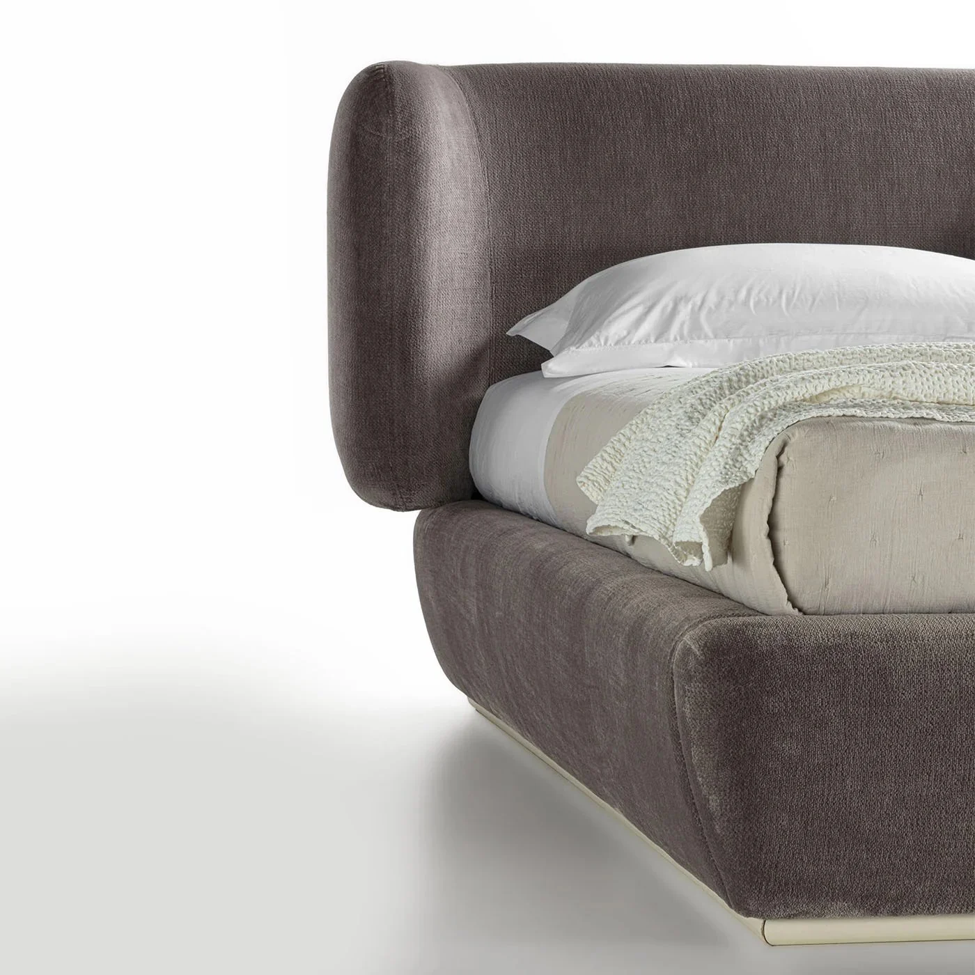Sirio Bed - 3.jpg