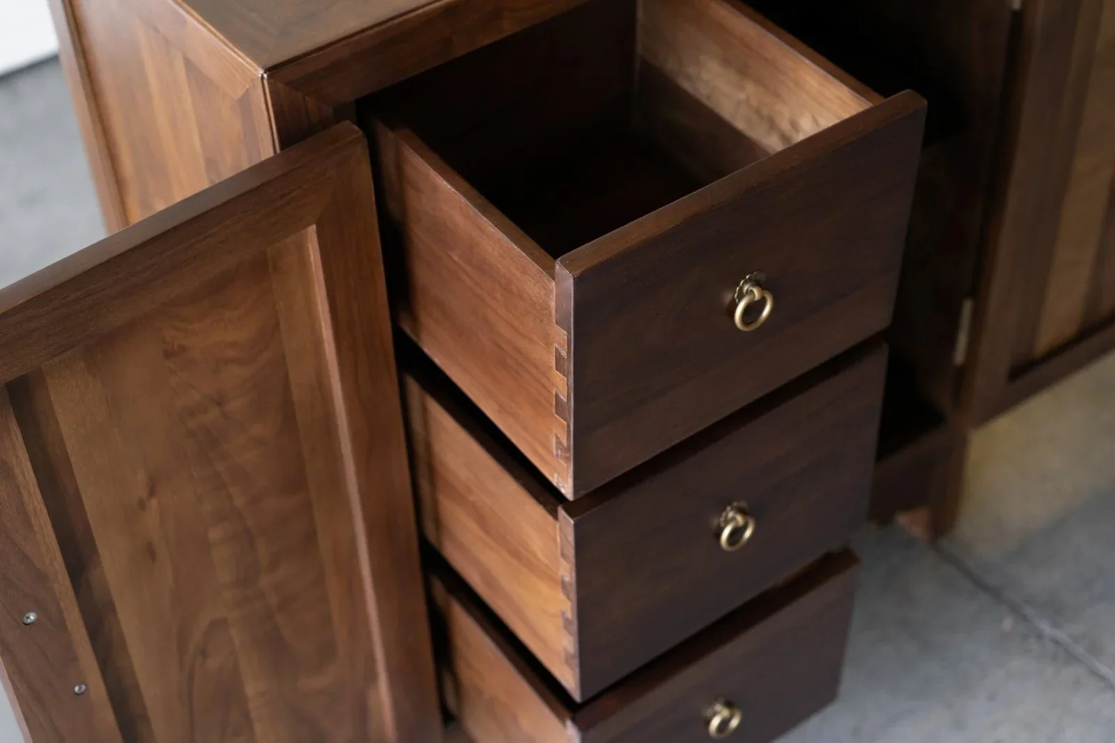 5th Anniversary Cloud Cabinet - 3.jpg