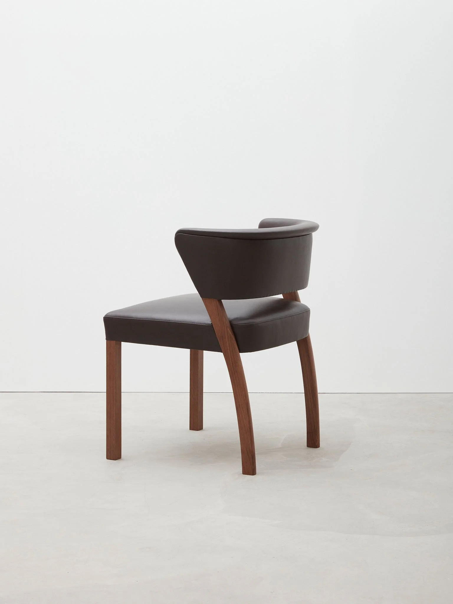 Ess Chair - 3.jpg