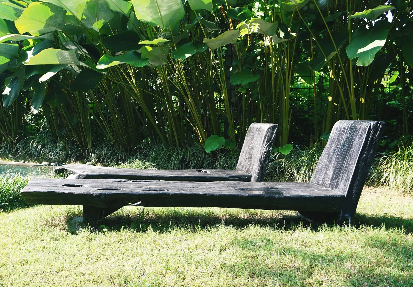 Lakkar Chaise - 2.jpg