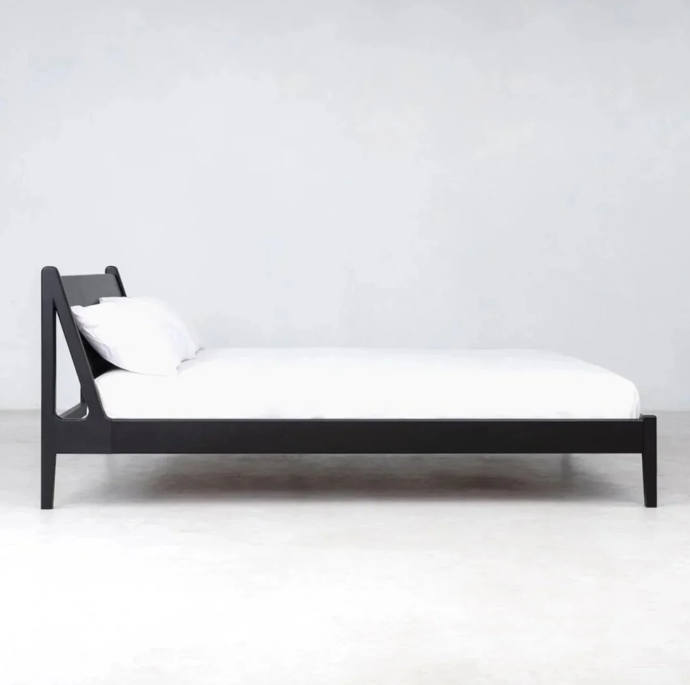 Plume Bed - 5.jpg