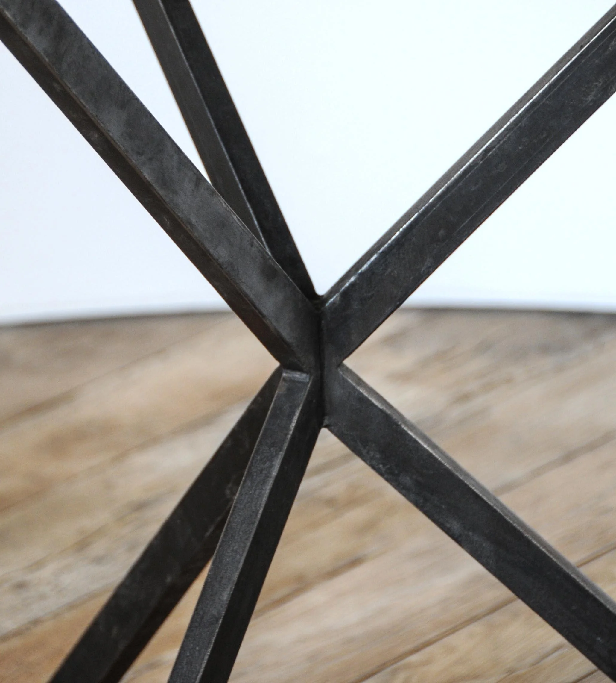 Round Drapers Table - 4.jpg
