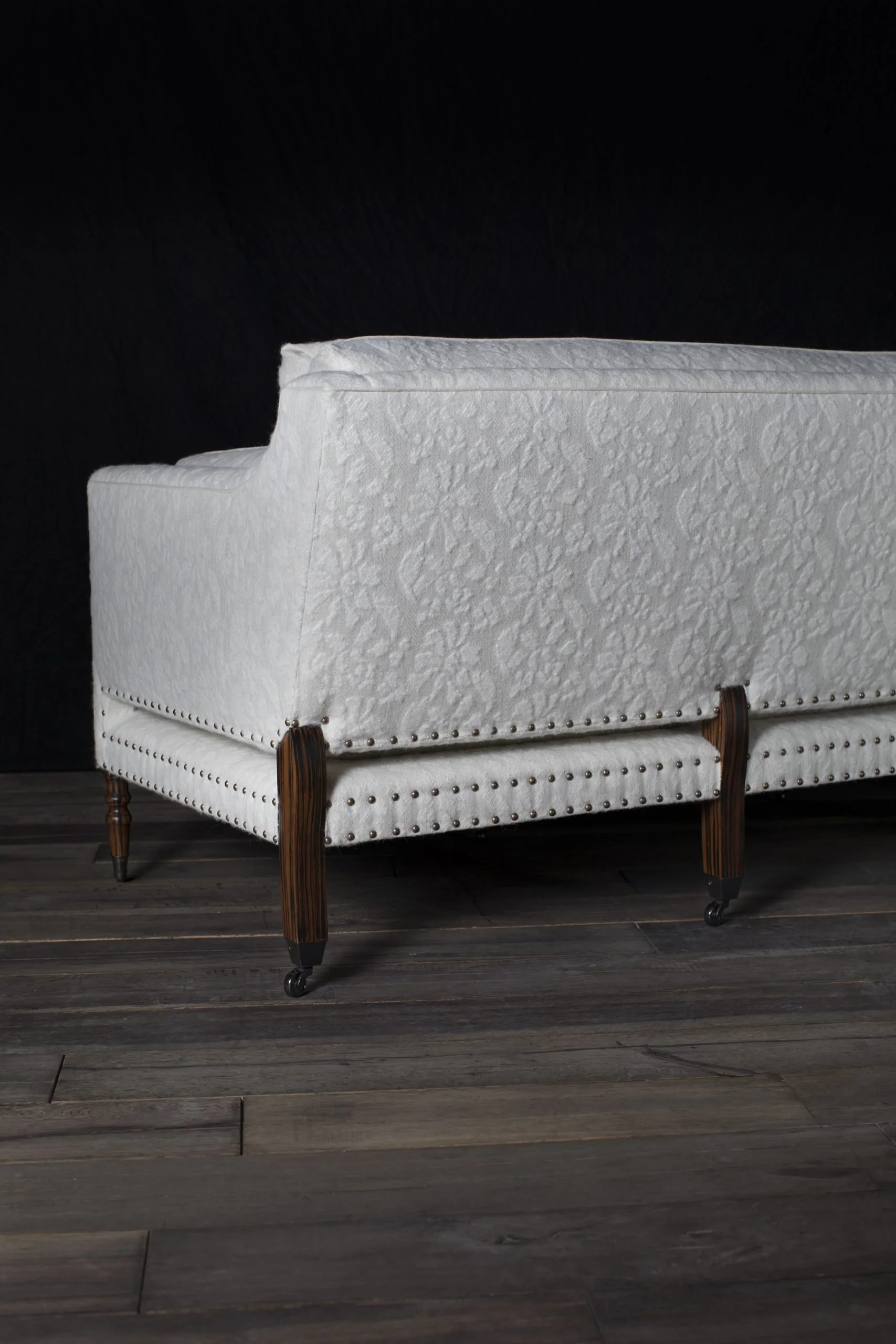 Regency Sofa - 6.jpg
