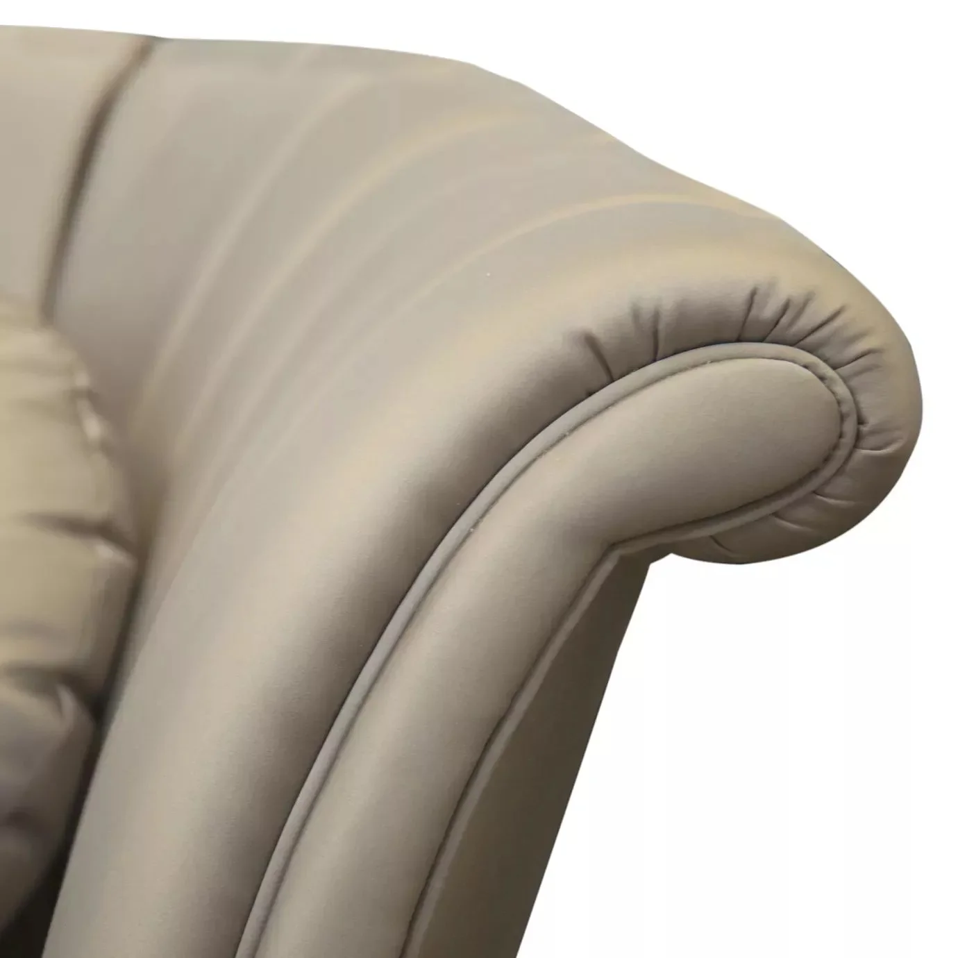 Long Caprichosa Metal Base Sofa - 4.jpg