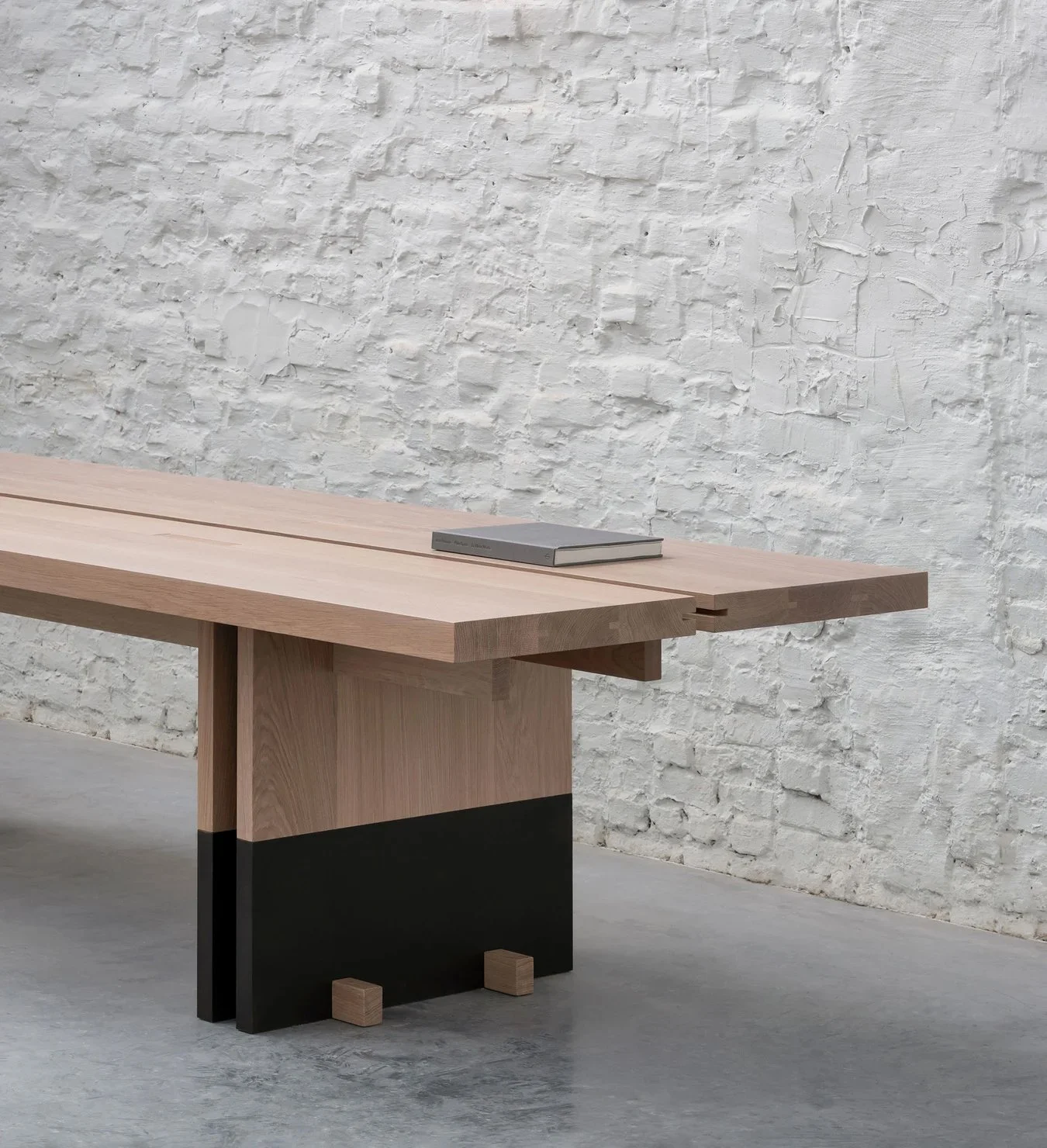 Rift Dining Table Premium - 2.jpg