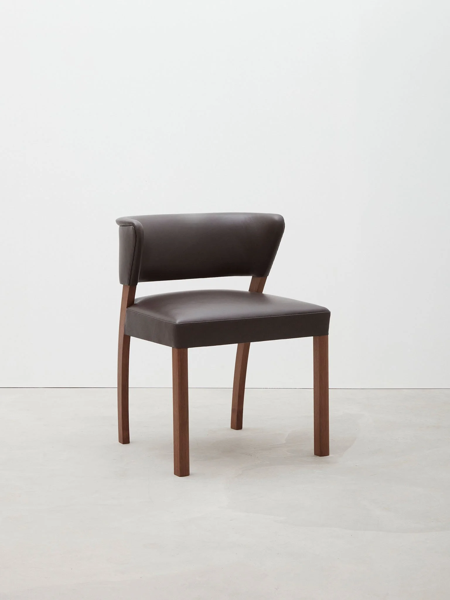 Ess Chair - 1.jpg