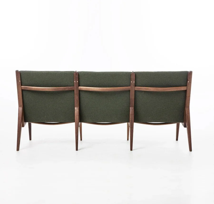 AGUSTAV Sofa - 3.jpg
