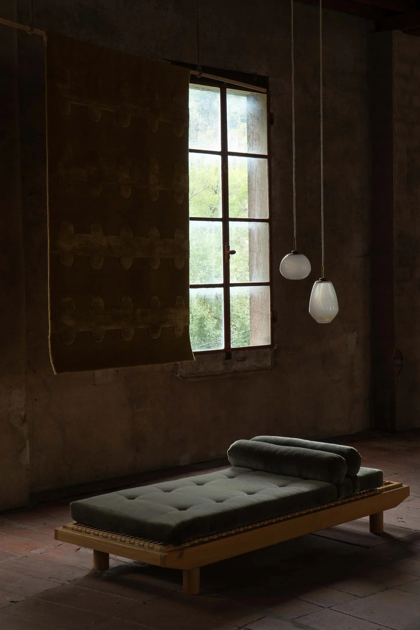 DENA VELVET DAY BED - 1.jpg