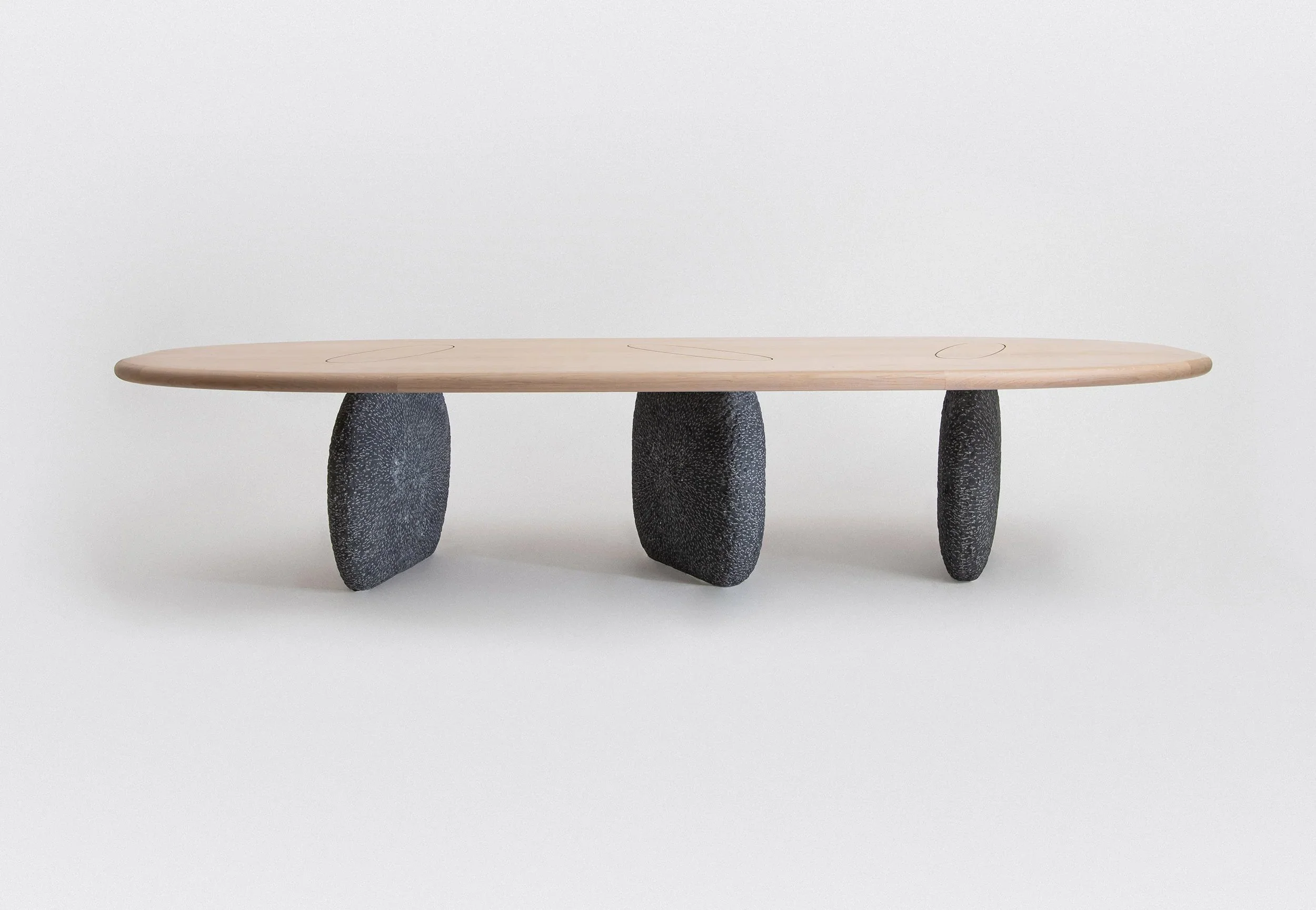 Galet Table - 2.jpg