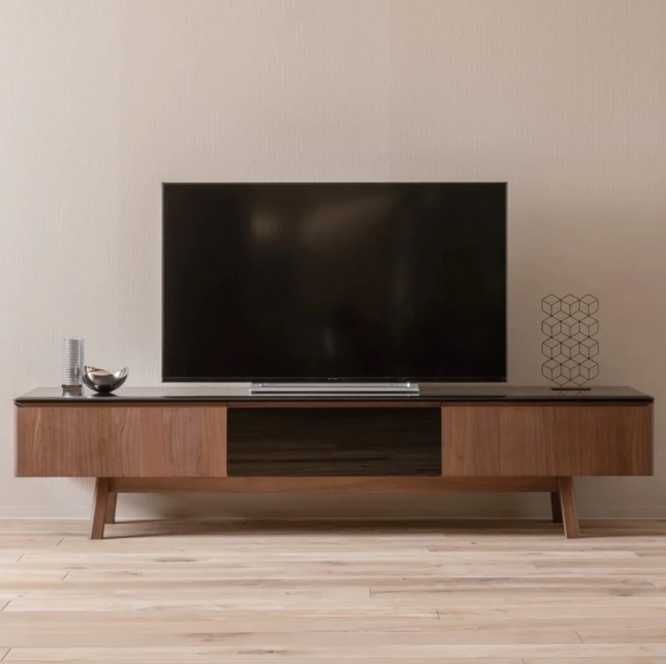 TEN Sideboard with Acrylic Door - 6.jpg