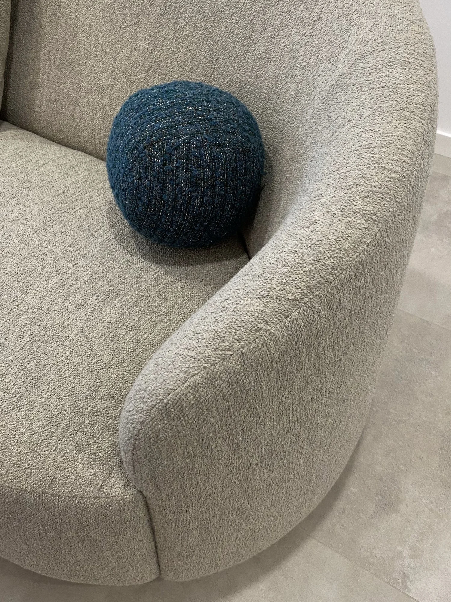 'Cottonflower' Sofa 214 in Quinoa Boucle - 2.jpg