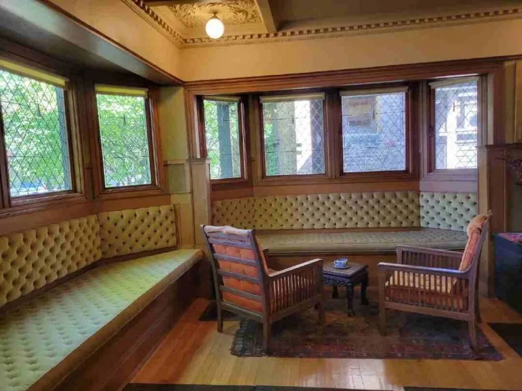 Frank Lloyd Wright Home and Studio - 14.jpg