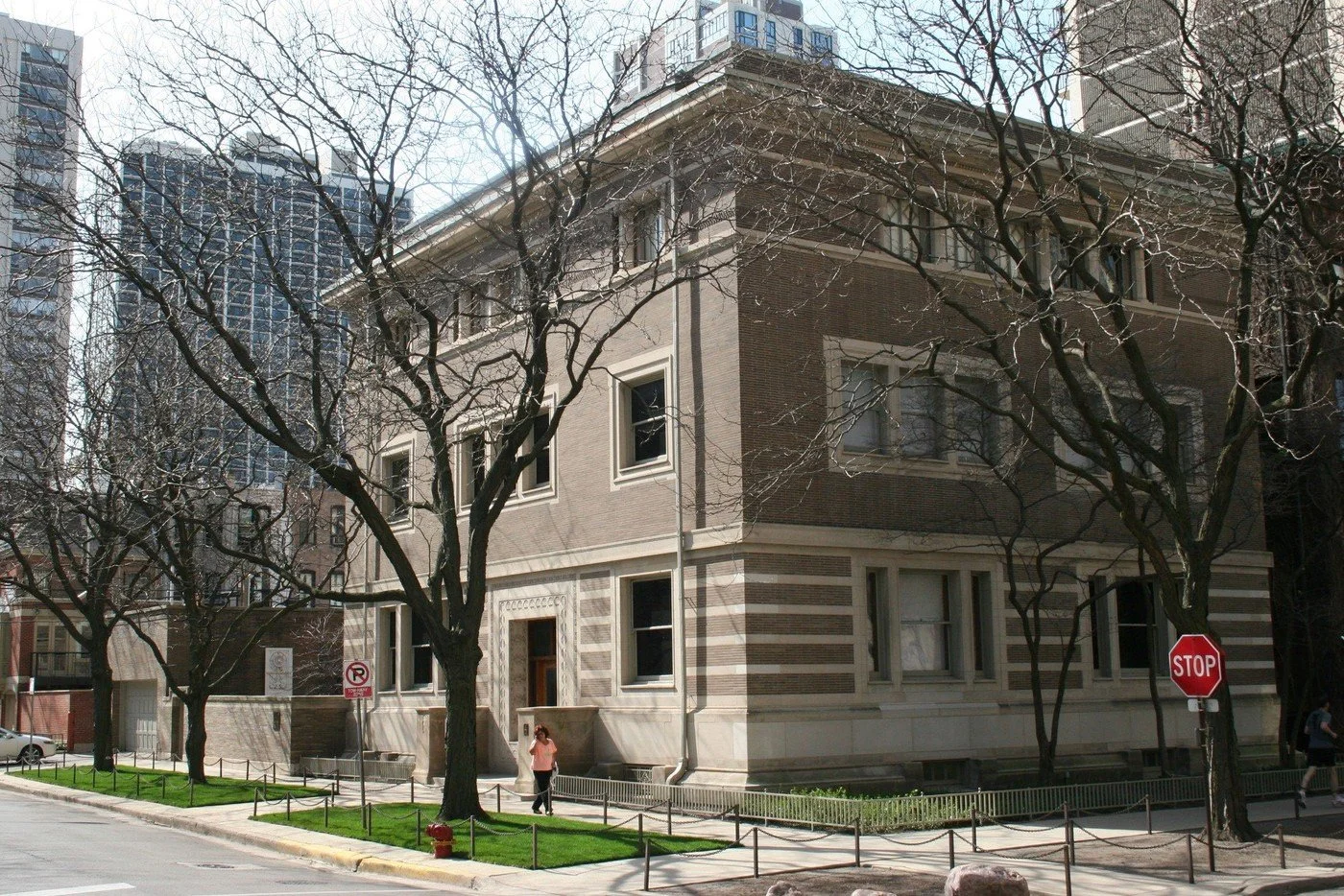 Madlener House - 2.jpg