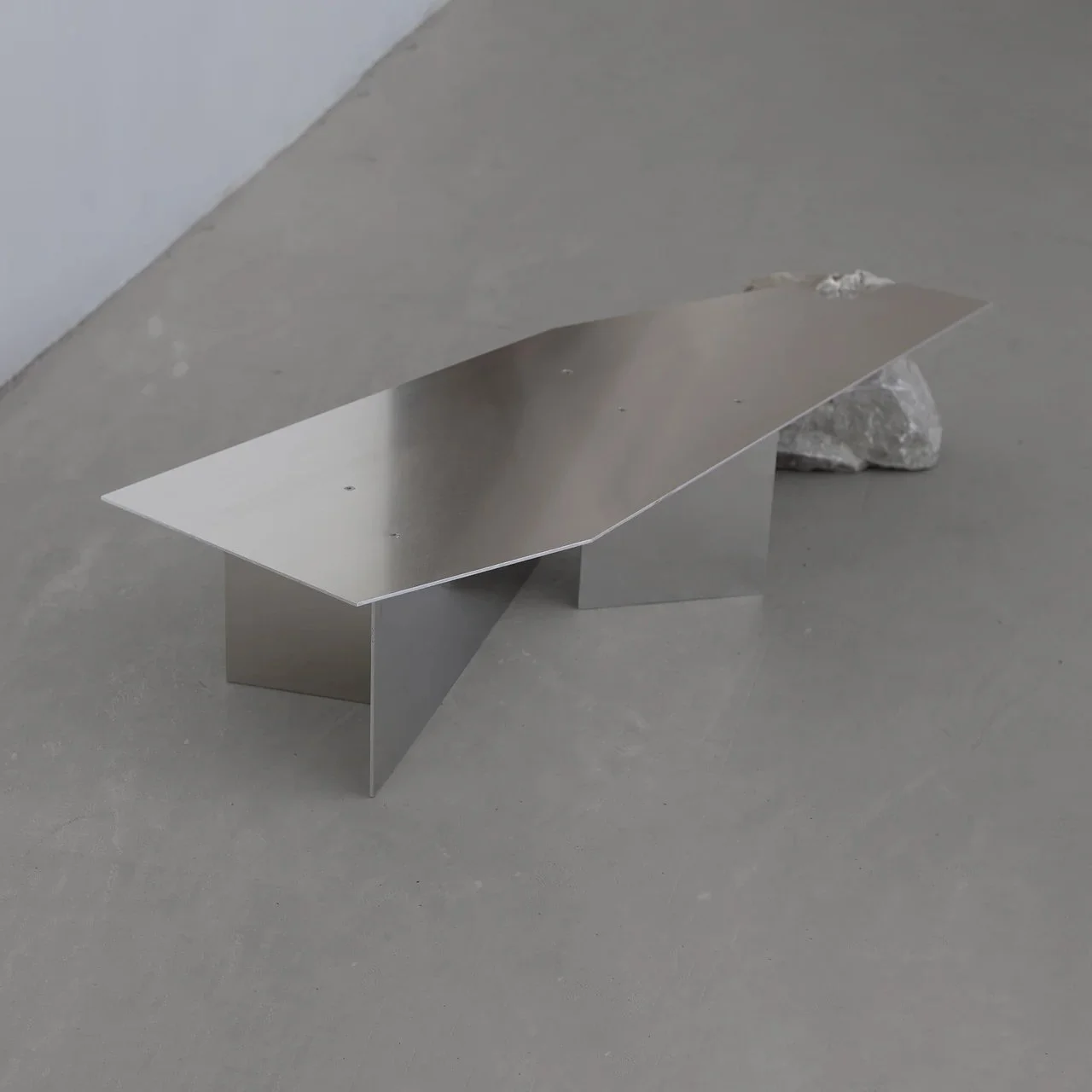 Merge coffee table - white - 4.jpg