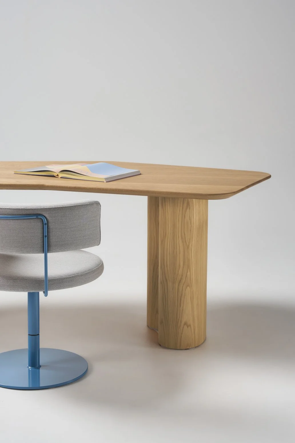 Prince Desk - 3.jpg