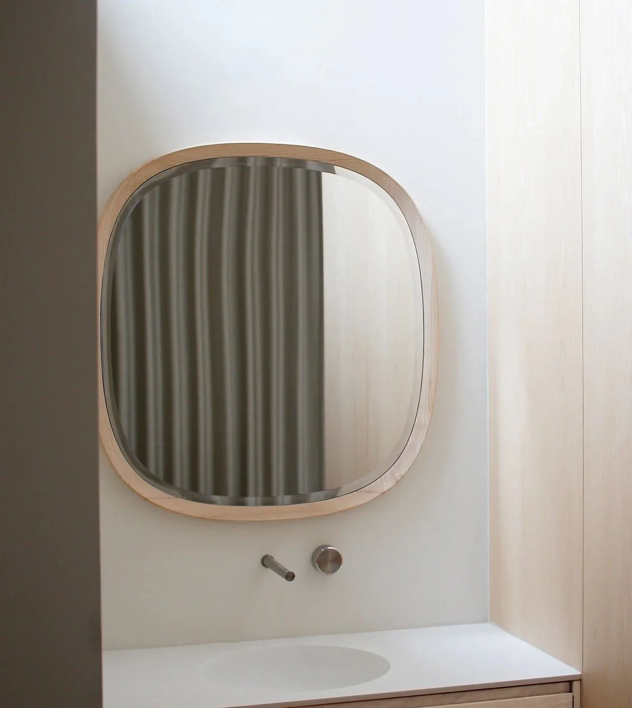 Window Mirror - 4.jpg