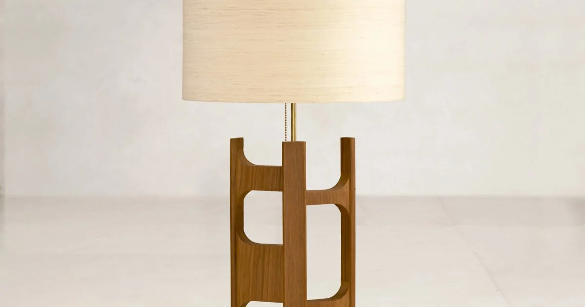 x+l 03 Table Lamp - 4.jpg