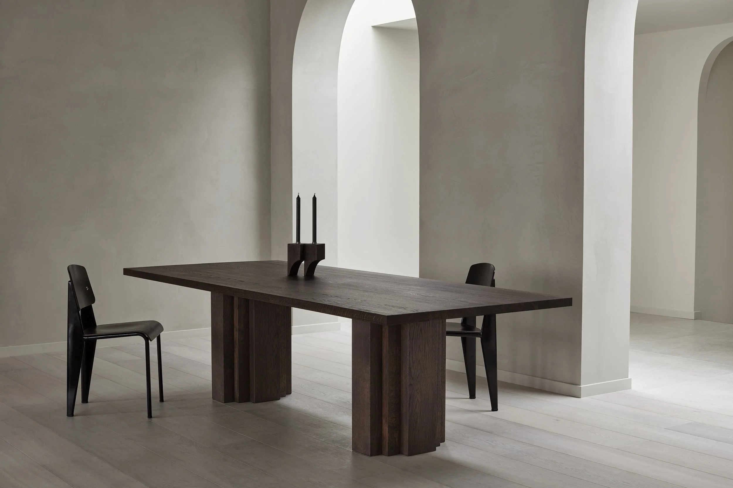 Brut table - 5.jpg