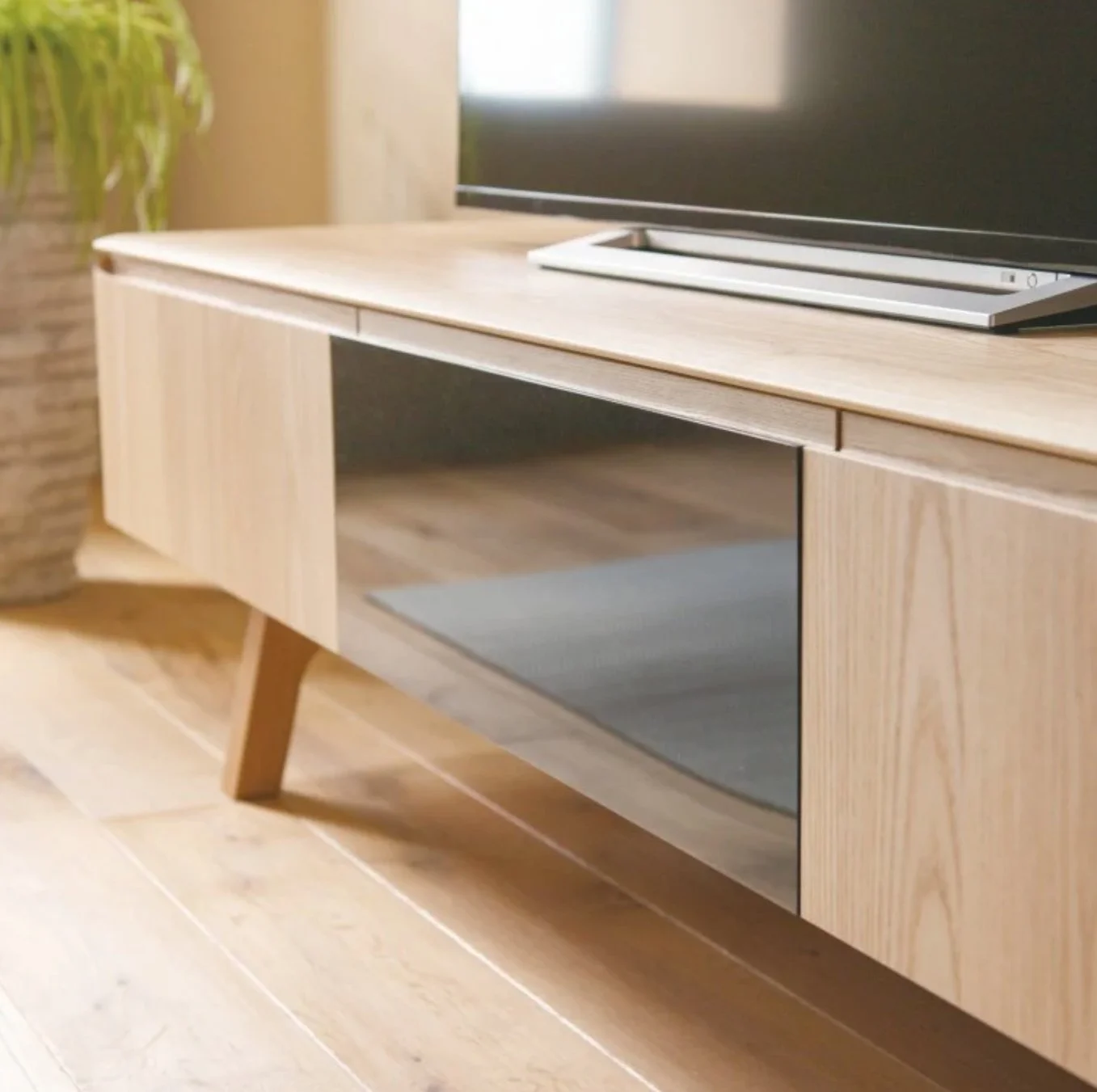 TEN Sideboard with Acrylic Door - 5.jpg