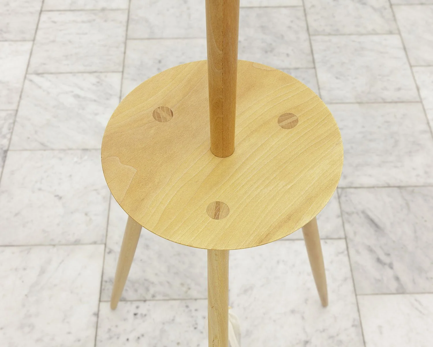 Tripod Lamp - 2.jpg