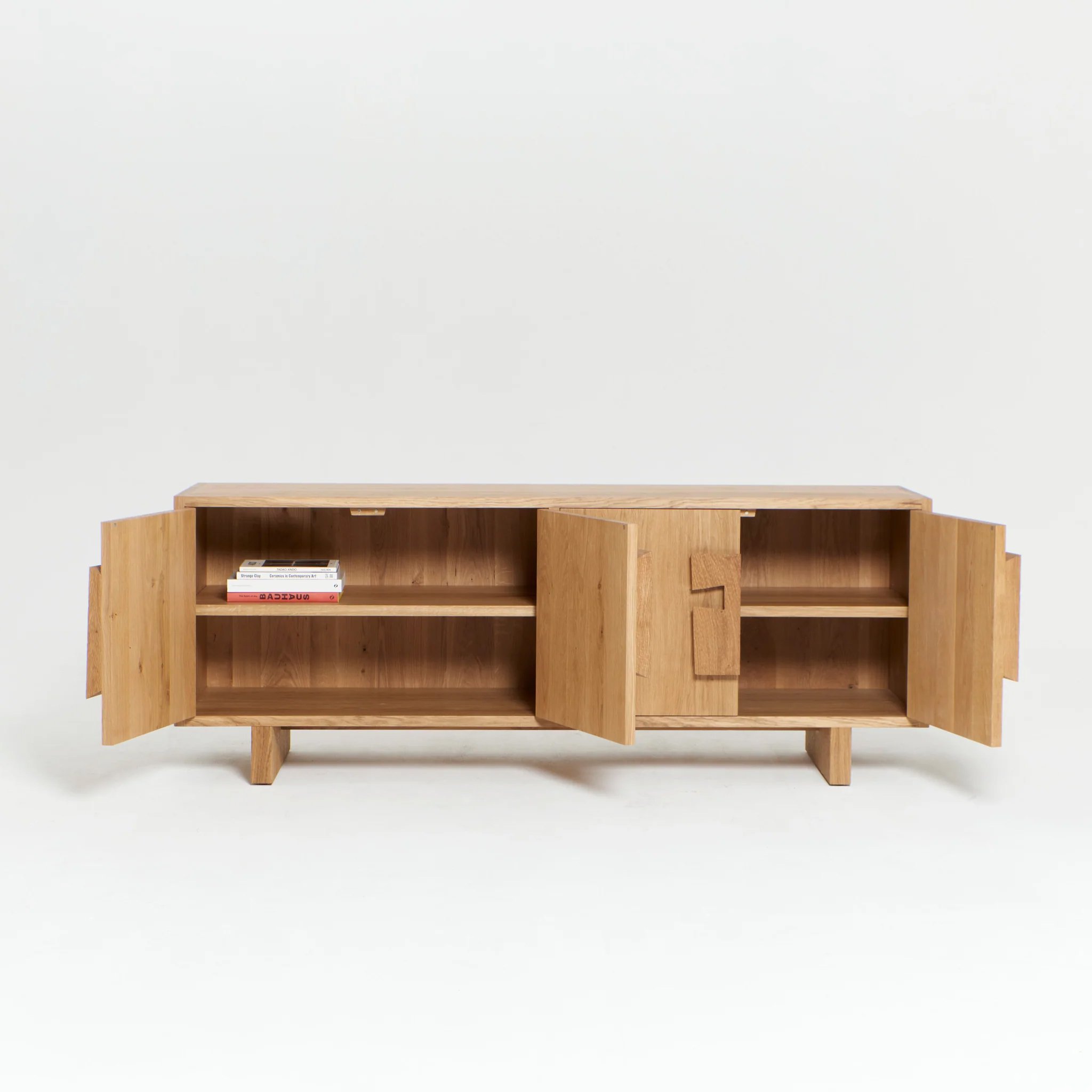 Douro Credenza - 3.jpg