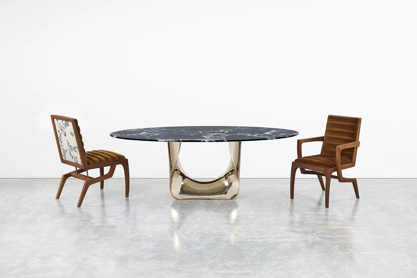Maverick Dining Table - 6.jpg