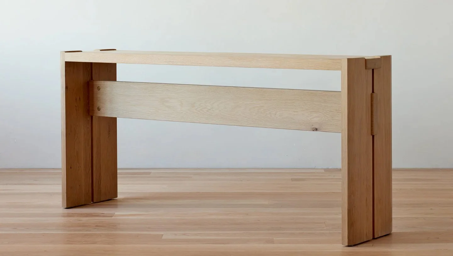 Dado Console - 1.jpg