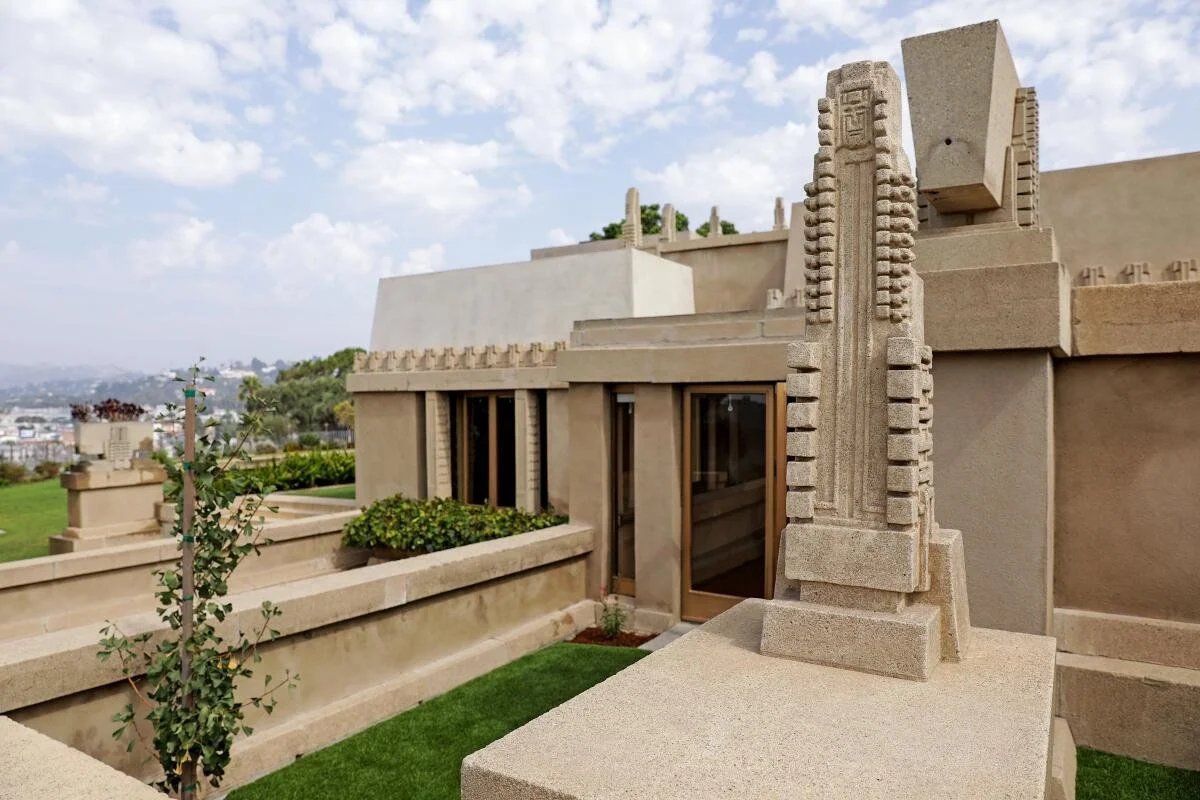 Hollyhock House - 3.jpg